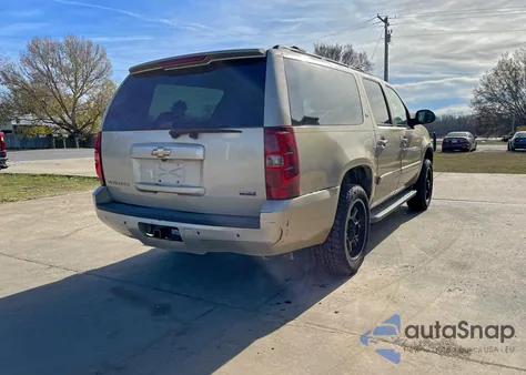 2008 Chevrolet Suburban K1500 Ls z USA, uszkodzony, nr VIN 3GNFK16318G188733